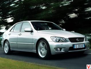 Lexus IS200 1999 рік